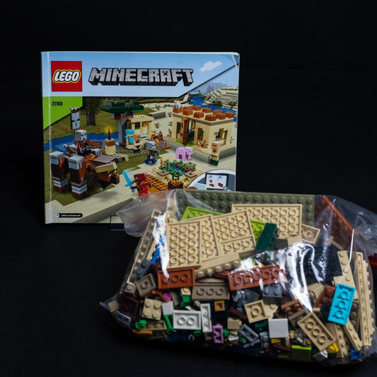 lego-minecraft-der-illager-ueberfall-nr-21160-vollstaendig-mit-anleitung-1 - Utopia Collectibles
