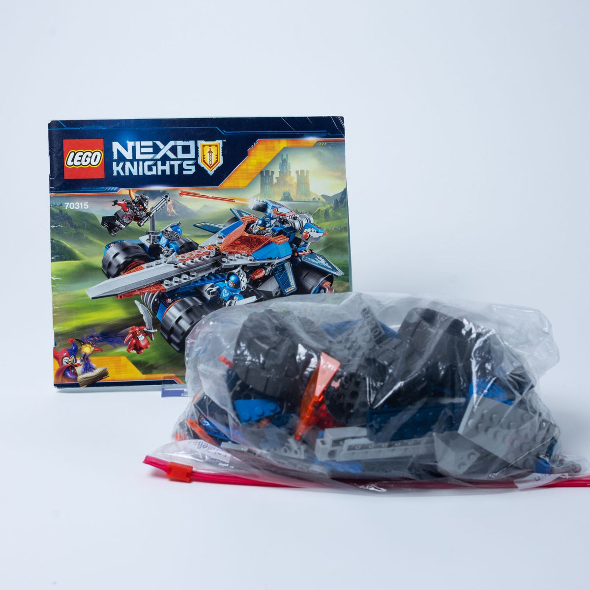 LEGO Nexo Knights - Clays Klingen-Cruiser - 70315 - Vollständig mit Anleitung
