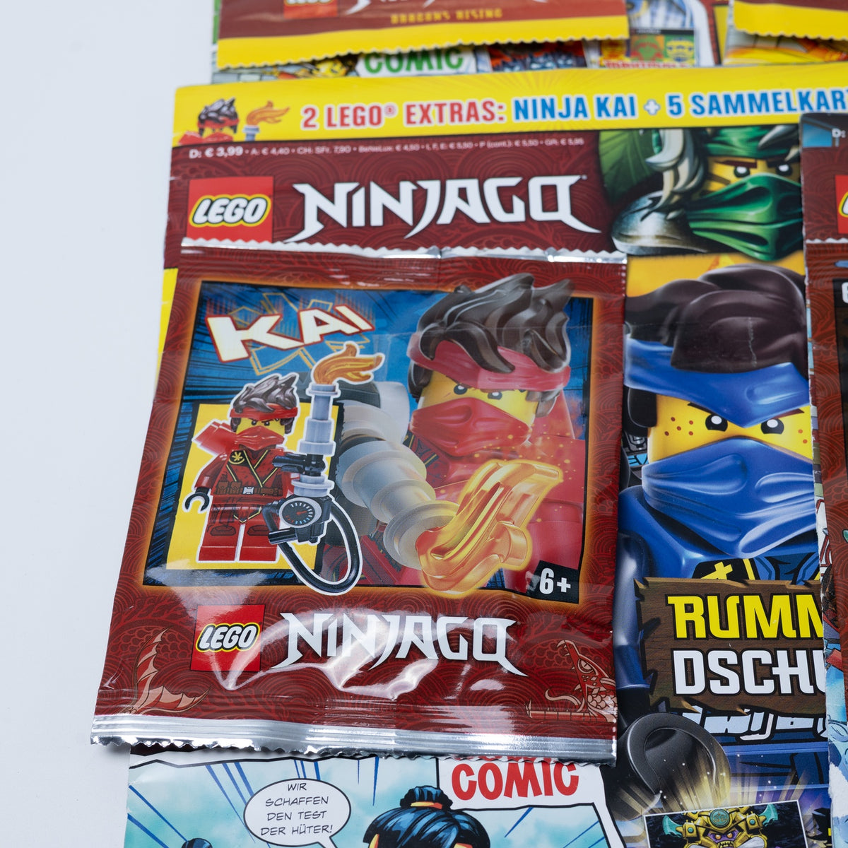LEGO Ninjago - 4x Zeitschrift/Magazin & Comic - mit Sealed Mini-Figuren