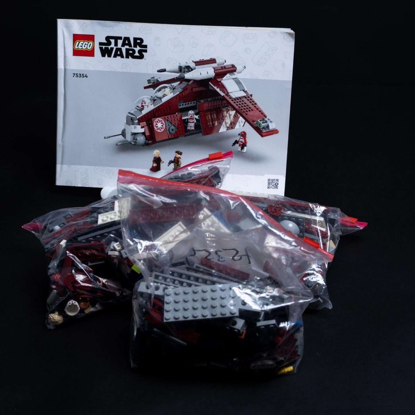 lego-star-wars-gunship-der-coruscant-wachen-75354-vollstaendig-anleitung-1 - Utopia Collectibles