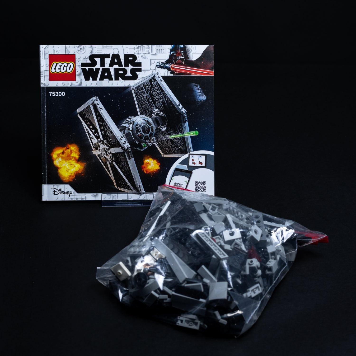 lego-star-wars-imperial-tie-fighter-75300-vollstaendig-mit-anleitung-1 - Utopia Collectibles