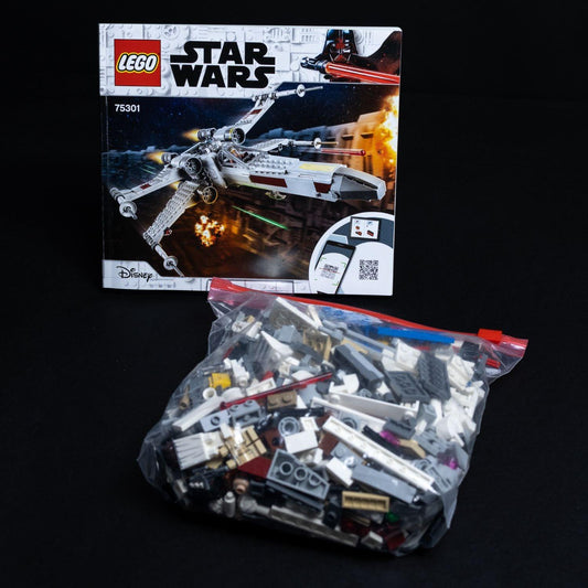 LEGO Star Wars - Luke Skywalkers X-Wing - 75301 - Vollständig - Mit Anleitung