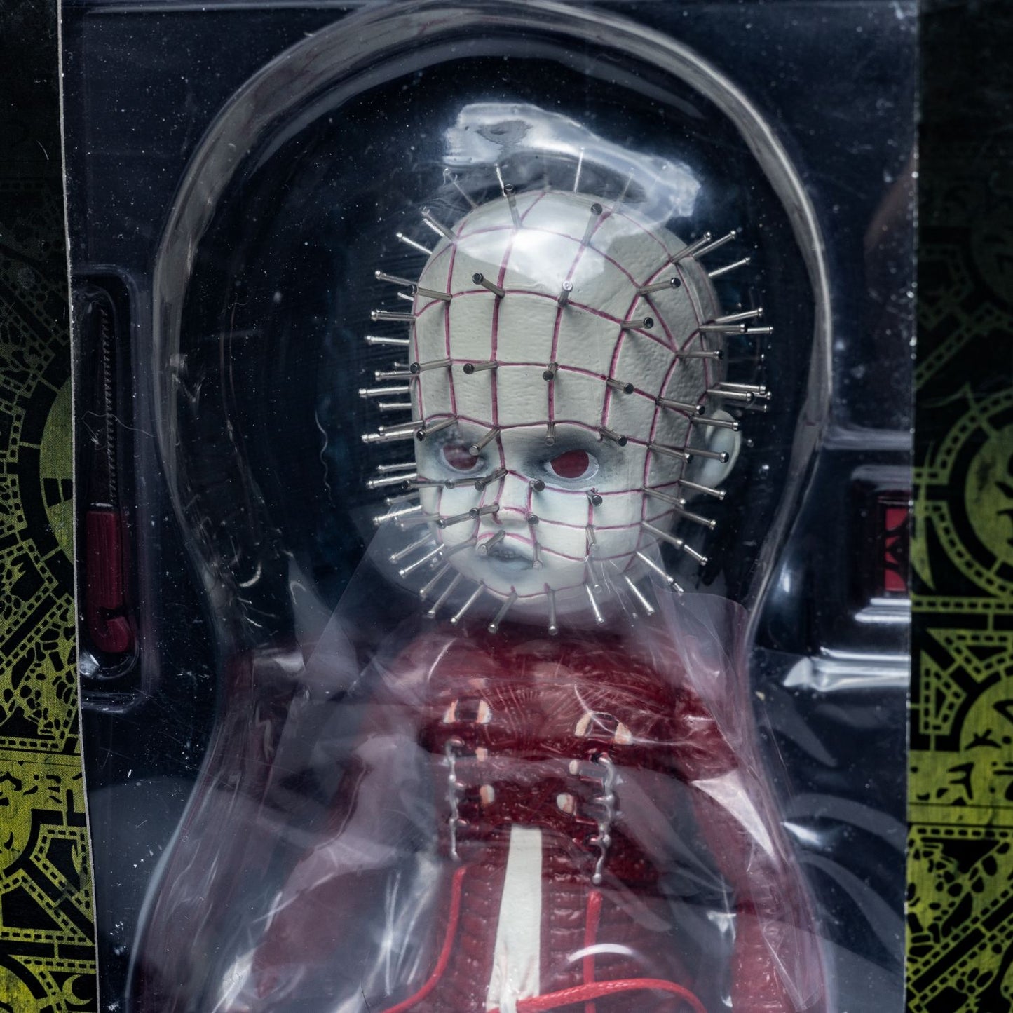 Living Dead Dolls: Pinhead - Hellraiser 3 Figur Crimson Red (Selten) - Neu & OVP