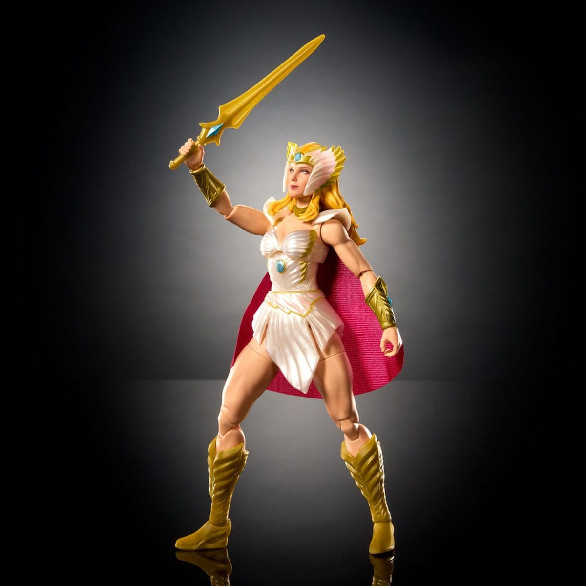 Masters of the Universe New Eternia Actionfigur She-Ra 18 cm - Neu & OVP