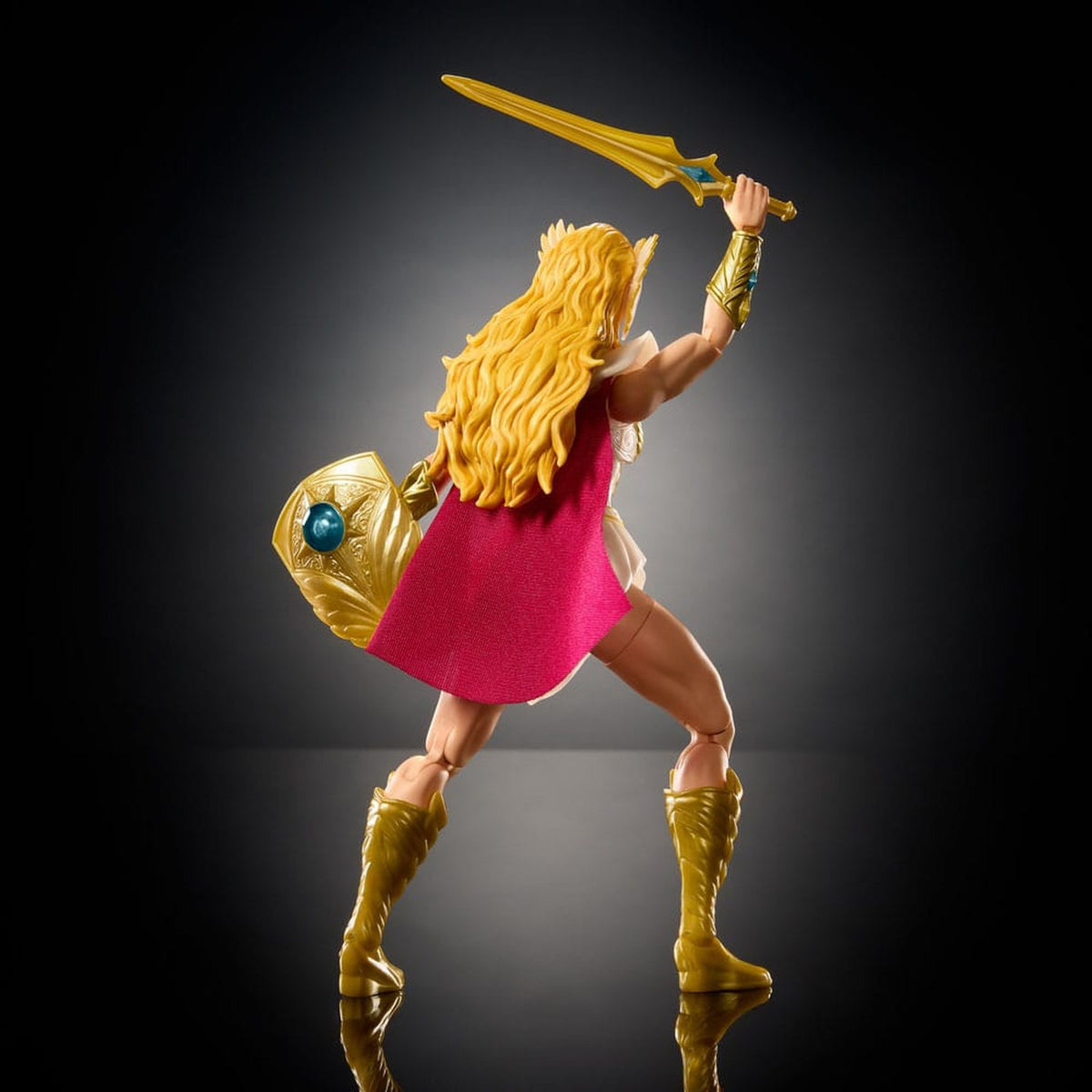 Masters of the Universe New Eternia Actionfigur She-Ra 18 cm - Neu & OVP