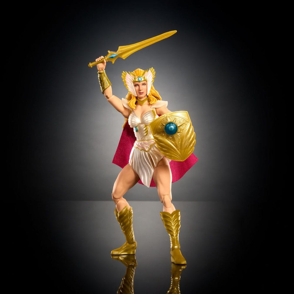 Masters of the Universe New Eternia Actionfigur She-Ra 18 cm - Neu & OVP
