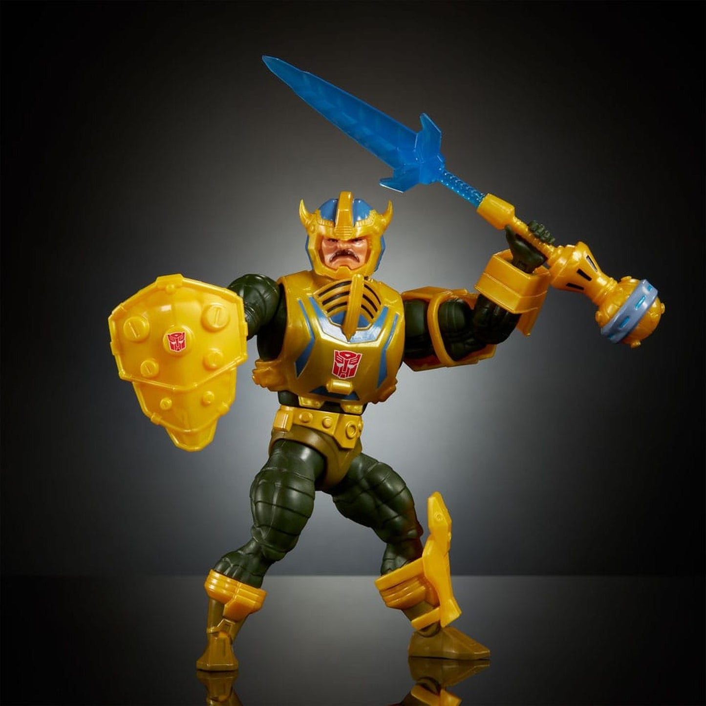 MOTU x Transformers Bumblebee Armor Man-At-Arms Exclusive - Neu & OVP