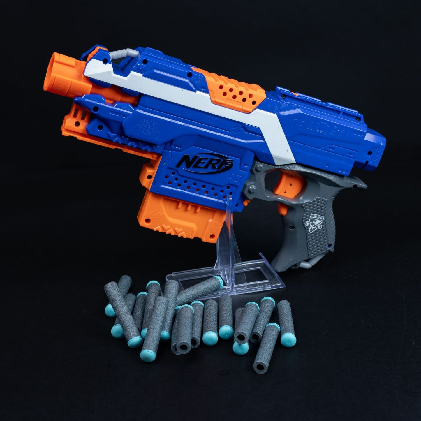 Nerf Gun - N-Strike Elite Stryfe blau mit 6er Magazin und 20 Darts - geprüft