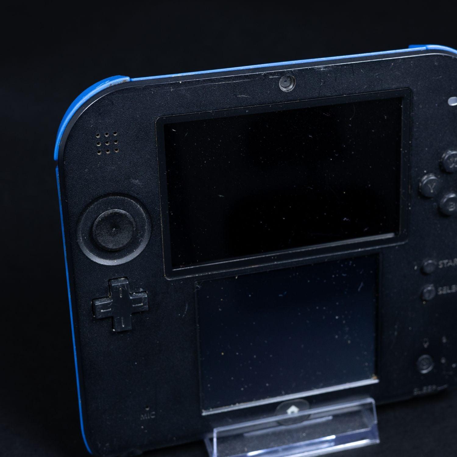 nintendo-2ds-handheld-konsole-schwarz-blau-funktion-geprueft-2 - Utopia Collectibles