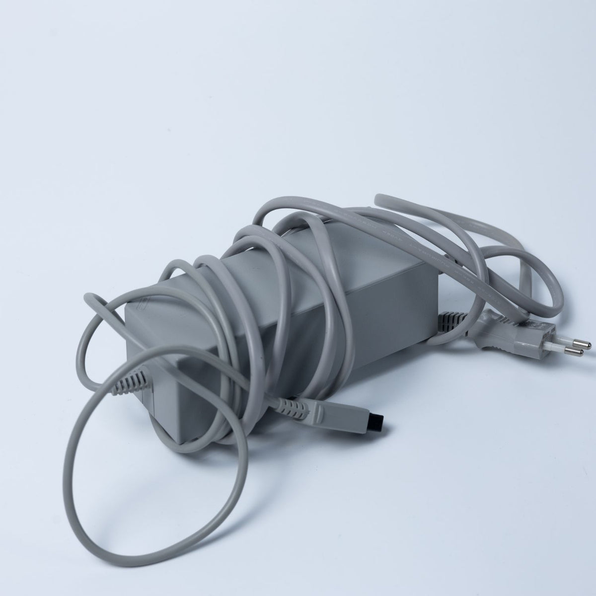 Nintendo Wii Konsole (Schwarz) + 2x Wiimote / Nunchuk + Ladestation - Zust. Gut
