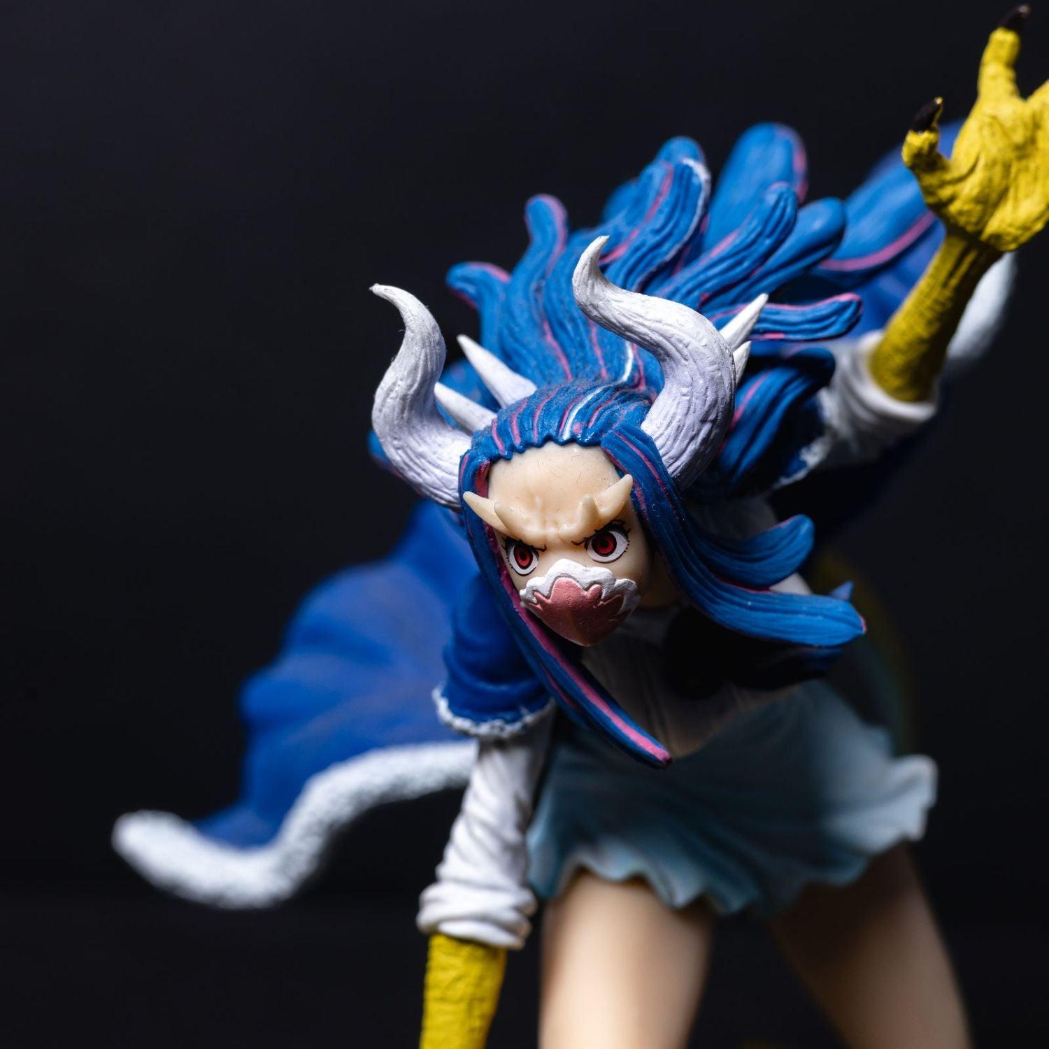 one-piece-girls-collection-ulti-statue-20-cm-vinyl-figur-neuwertig-3 - Utopia Collectibles