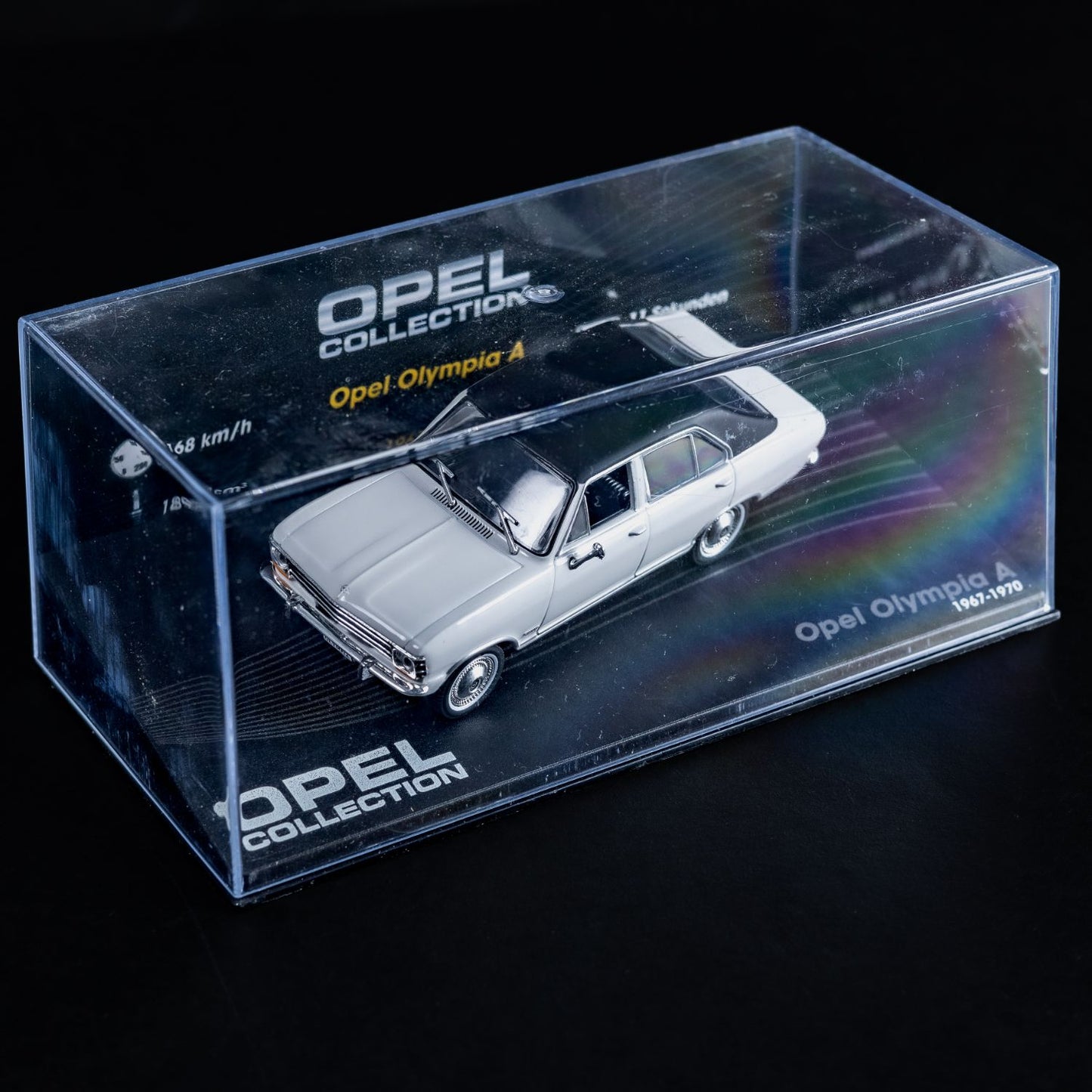 Opel Collection - Olympia A (1967-1970) - 1:43 Stand-Modell - Mini-Vitrine