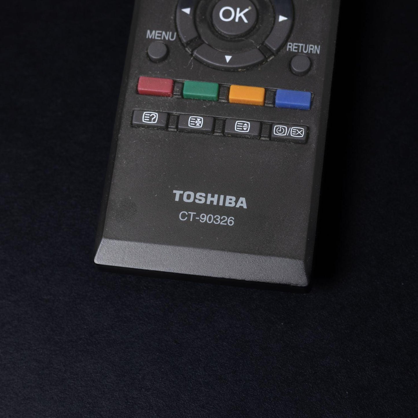 Original Toshiba CT-90326 TV-Fernbedienung - Funkltion geprüft