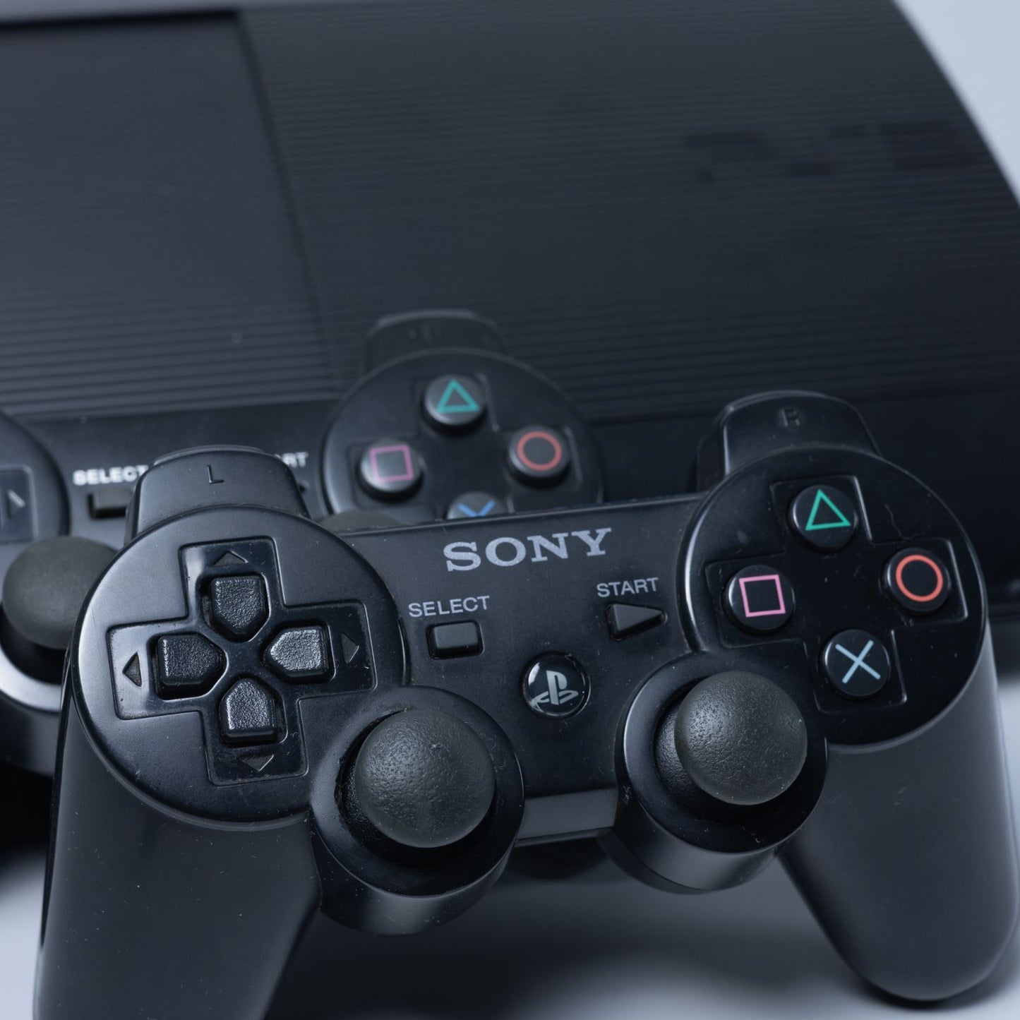 Playstation 3 (PS3) Ultra Slim Konsole - PAL - mit 2 Controller (1x Dualshock 3)