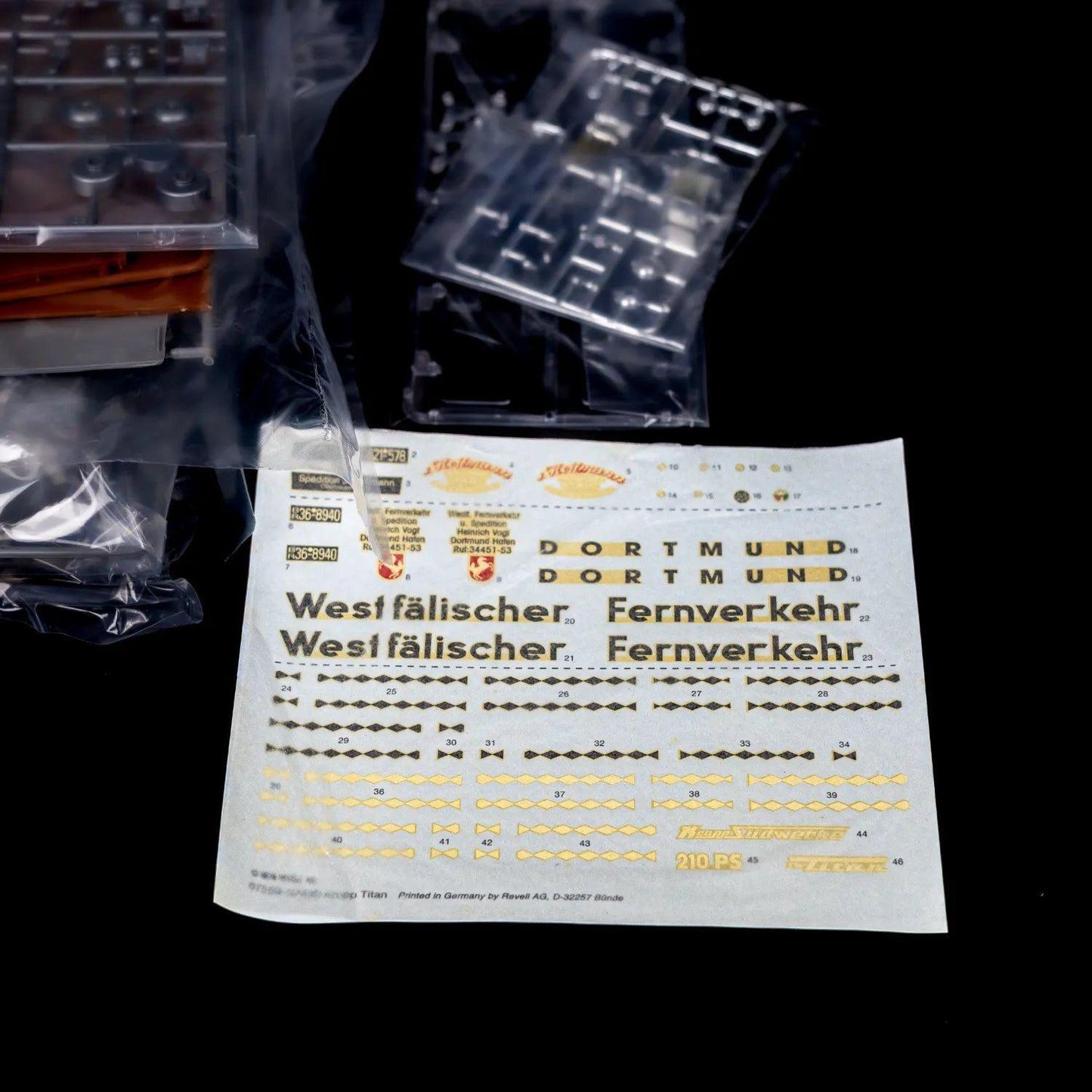 Revell Krupp Titan SWL 80 - Modell 07559 - Maßstab 1:24 - Sealed Bags mit Decals