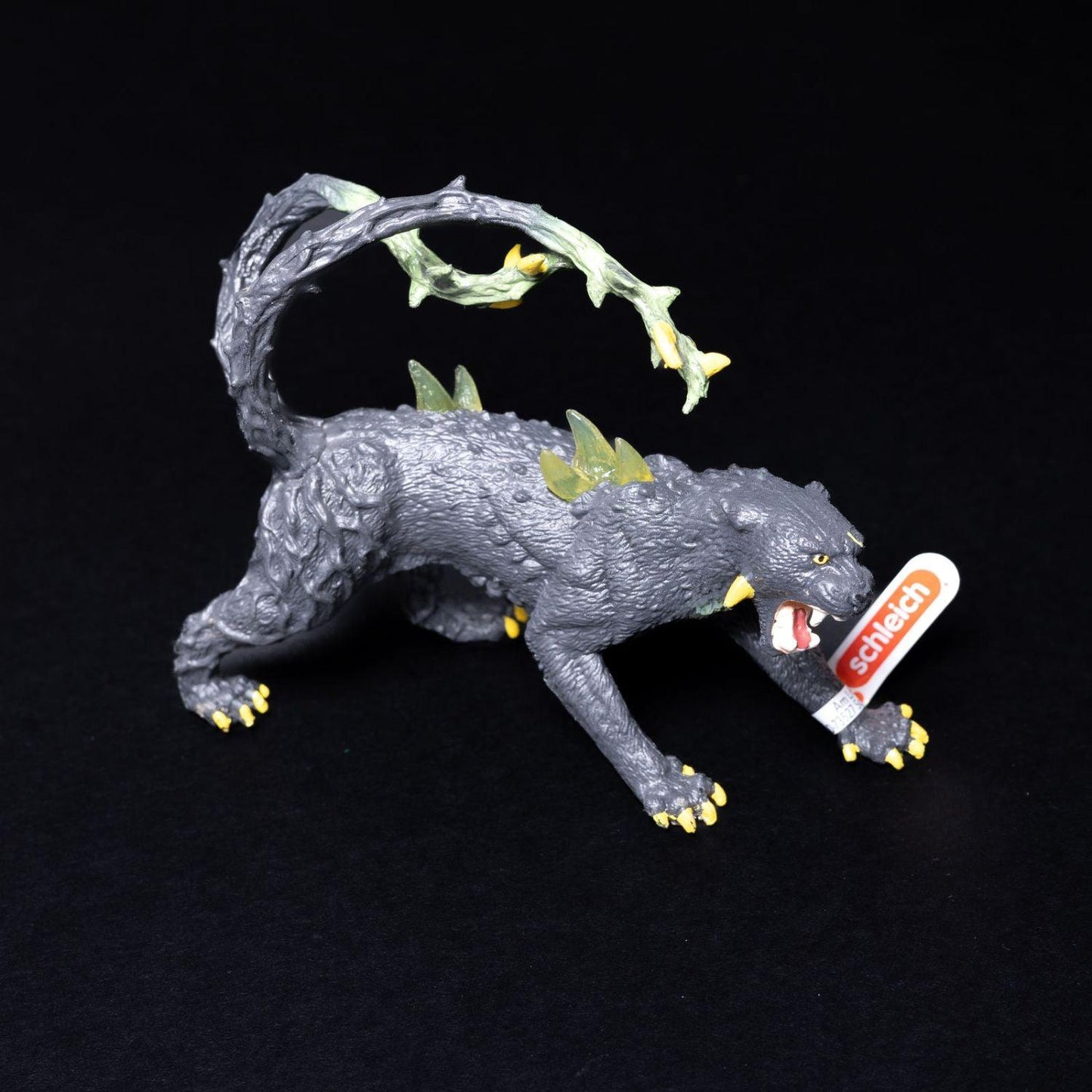 schleich-tier-figur-eldrado-schattenpanther-42522-mit-faehnchen-etikett-1 - Utopia Collectibles