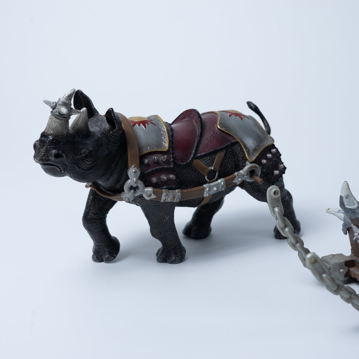 Schleich Tier Figur: Kampfnashorn mit Wagen (2011) - 70083 - Zustand Gut