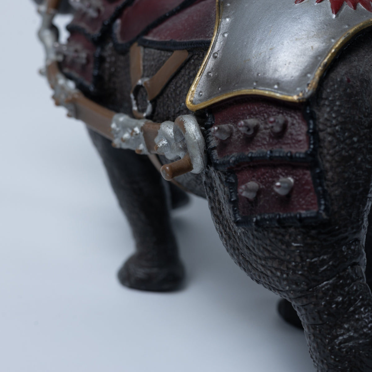 Schleich Tier Figur: Kampfnashorn mit Wagen (2011) - 70083 - Zustand Gut