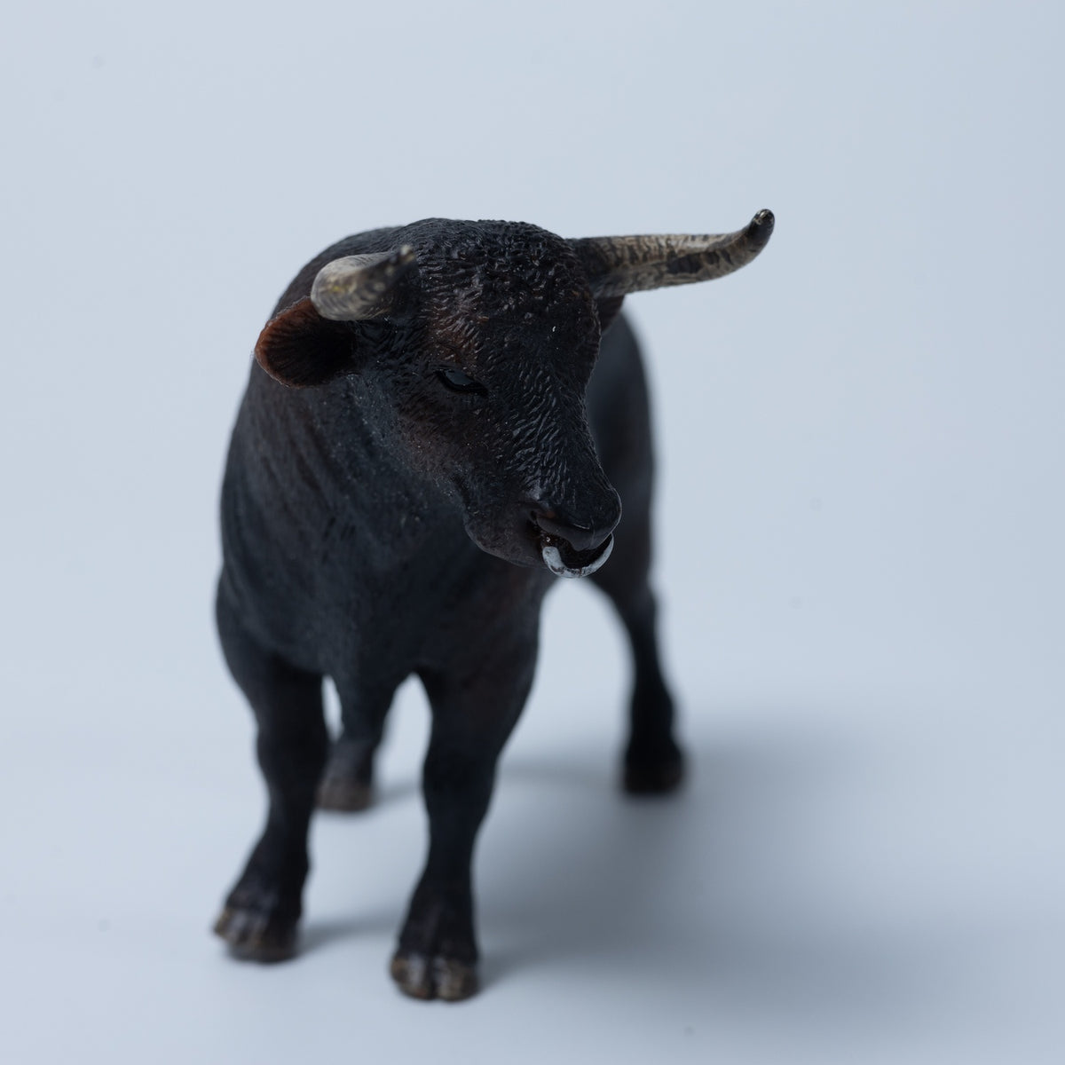 Schleich Tier Figur: Schwarzer Stier (2012) - 13722 - Zustand Sehr Gut