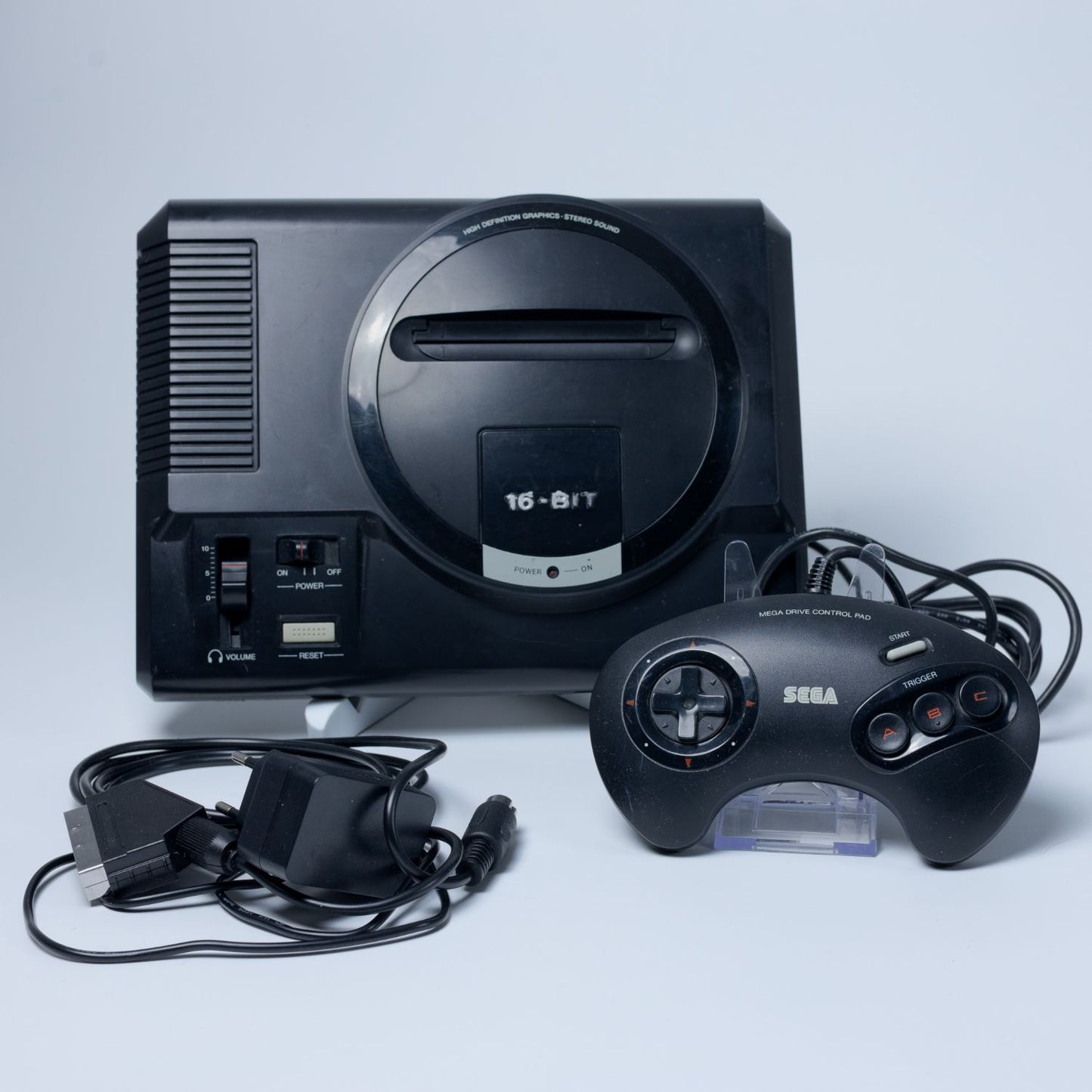 Sega Mega Drive - Konsole - PAL Konsole - 1 Controller - Getestet - Top Zustand
