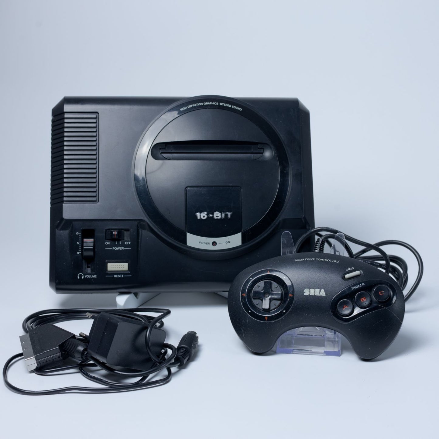 Sega Mega Drive - Konsole - PAL Konsole - 1 Controller - Getestet - Top Zustand