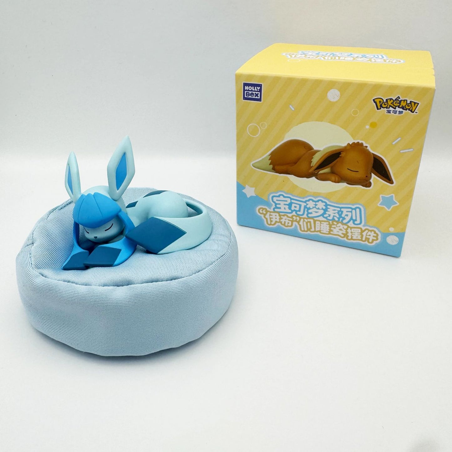Sleeping Eevee - 1x Pokémon Blind Box - Eeveelutions Sammelfigur - Sealed