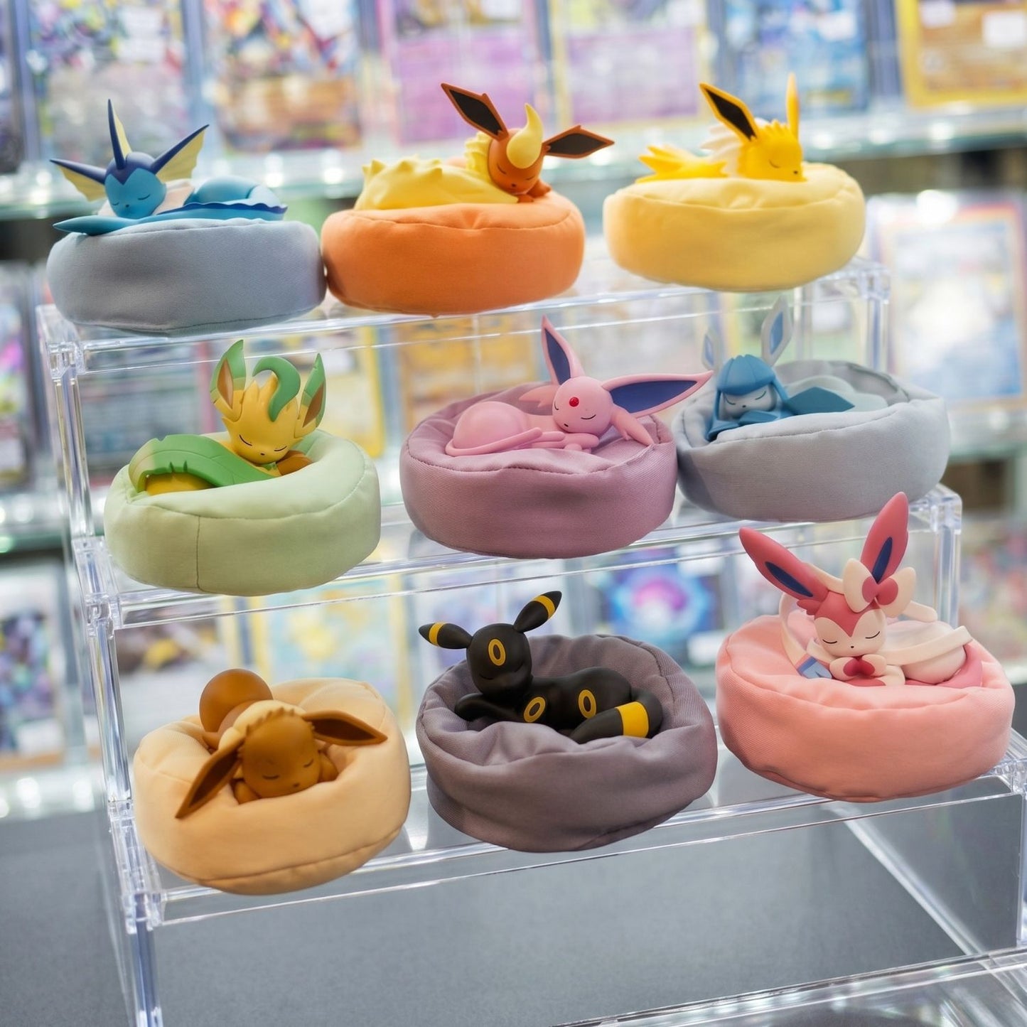 Sleeping Eevee - 1x Pokémon Blind Box - Eeveelutions Sammelfigur - Sealed