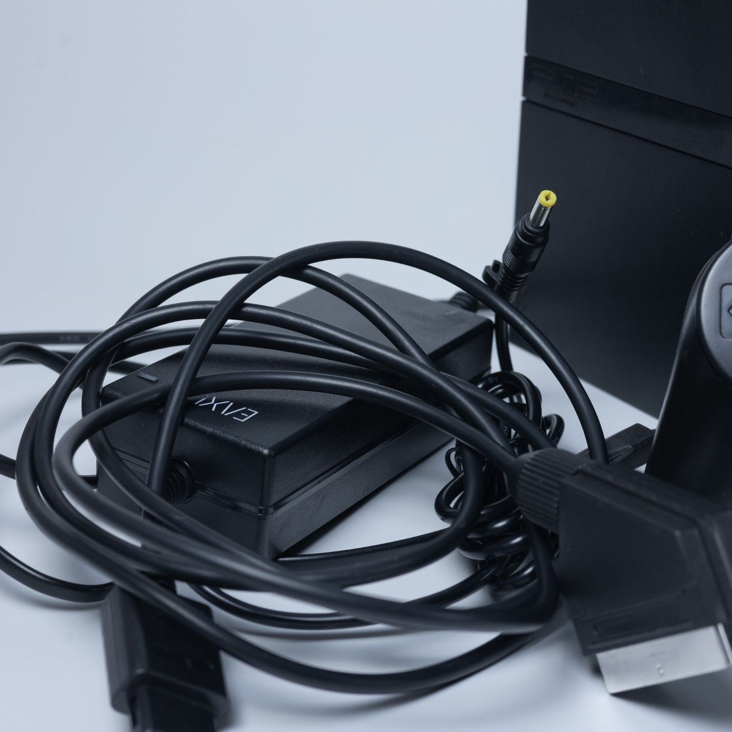 Sony Playstation 2 PS2 Slim - PAL - Mit Original Controller - Guter Zustand