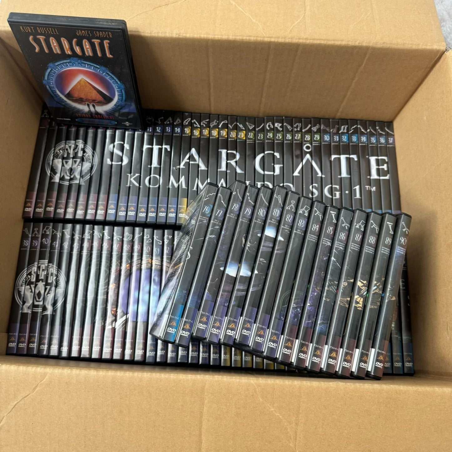 Stargate: Die DVD-Sammlung - Kommando SG1 & Atlantis komplett 1-90 + Pilotfilm