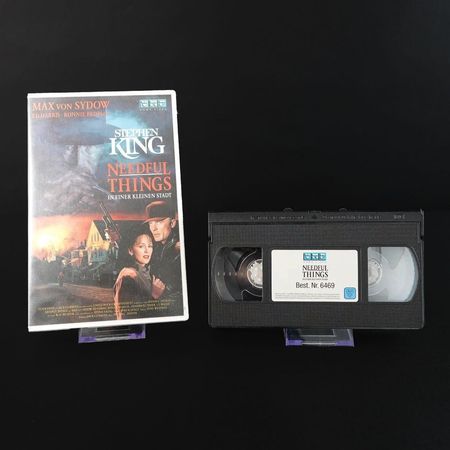 stephen-king-in-einer-kleinen-stadt-needful-things-vhs-max-von-sydow-vmp-2 - Utopia Collectibles