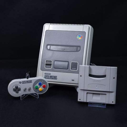 Super Nintendo Entertainment System SNES Konsole PAL in sehr gutem Zustand
