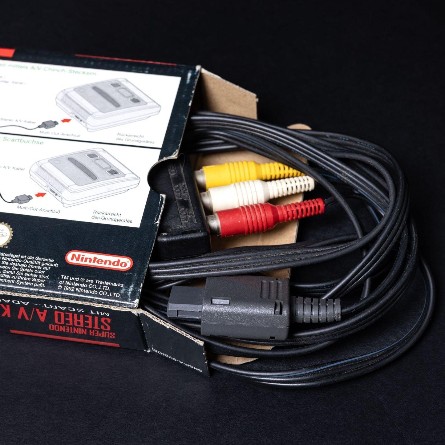 super-nintendo-snes-stereo-av-kabel-mit-scart-adapter-cib-in-ovp-gebraucht-3 - Utopia Collectibles