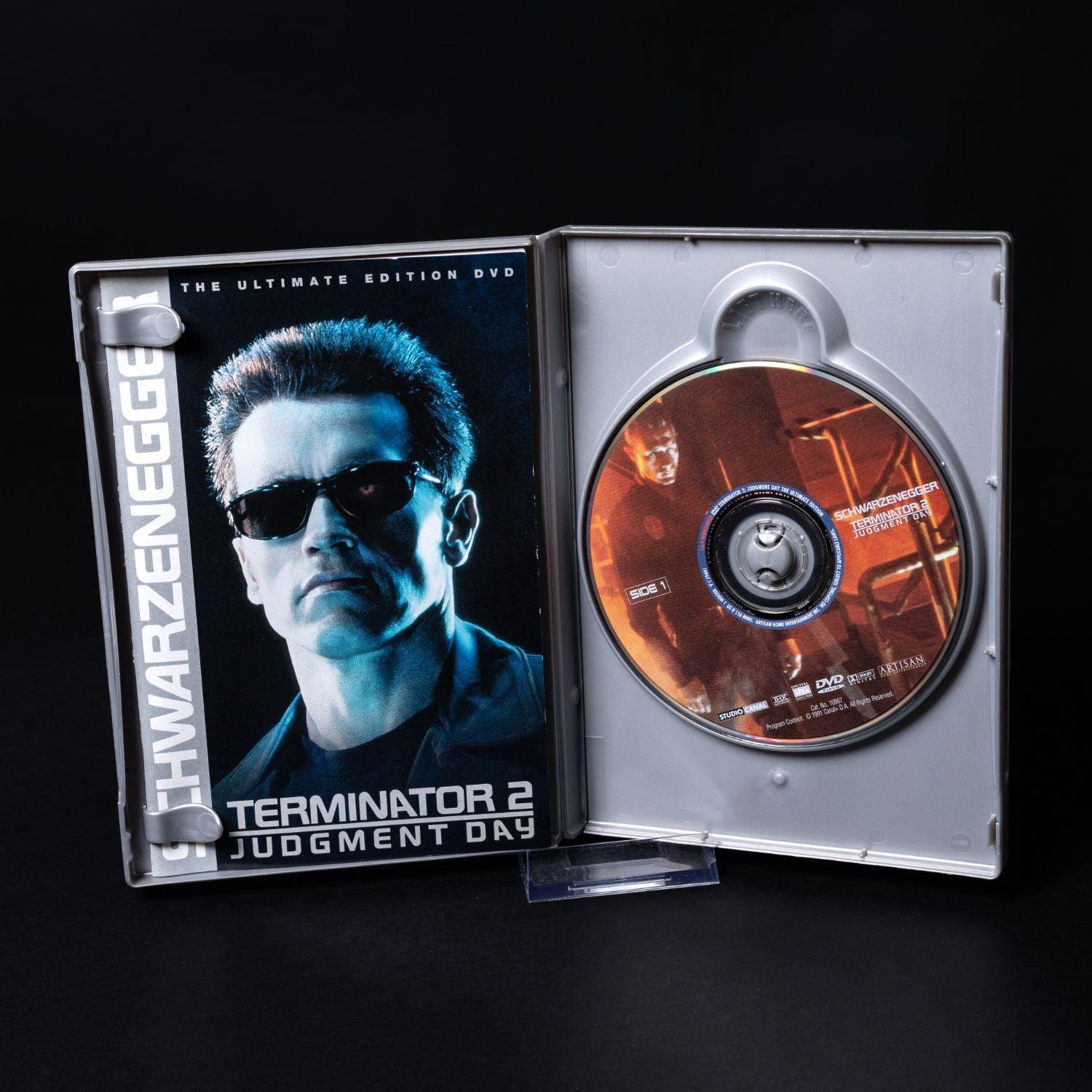 t2-terminator-judgement-day-the-ultimate-edition-dvd-englisch-gebraucht-4 - Utopia Collectibles