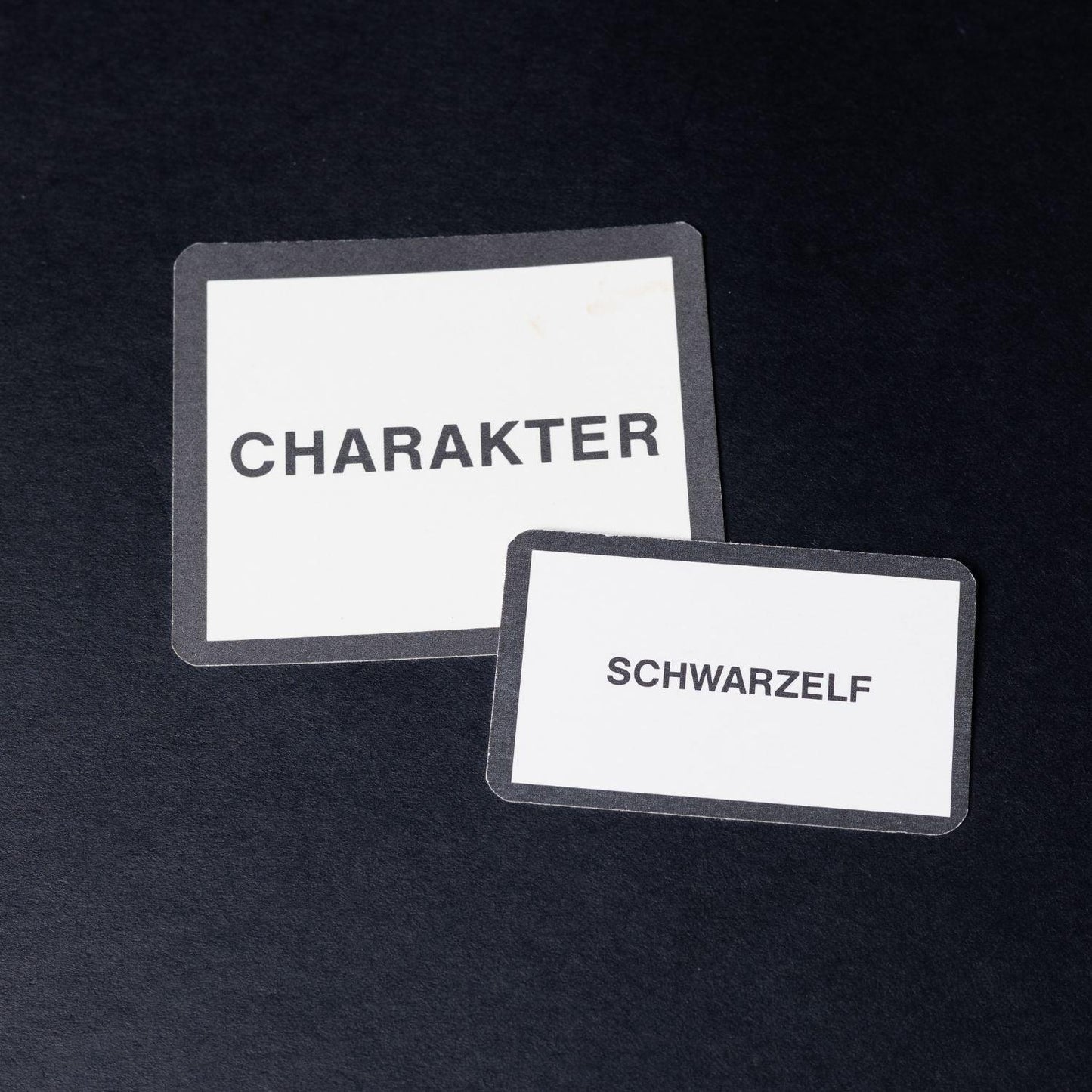 talisman-ersatz-karten-charakter-und-spielfigur-schwarzelf-deutsch-2 - Utopia Collectibles