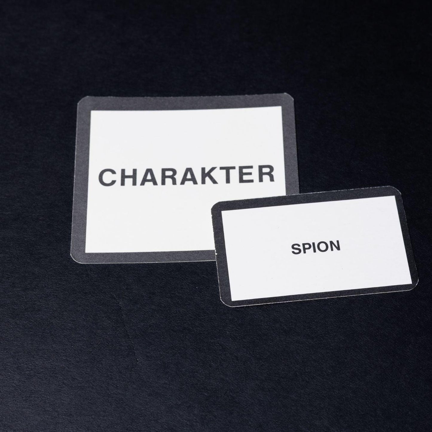talisman-ersatz-karten-charakter-und-spielfigur-spion-deutsch-2 - Utopia Collectibles
