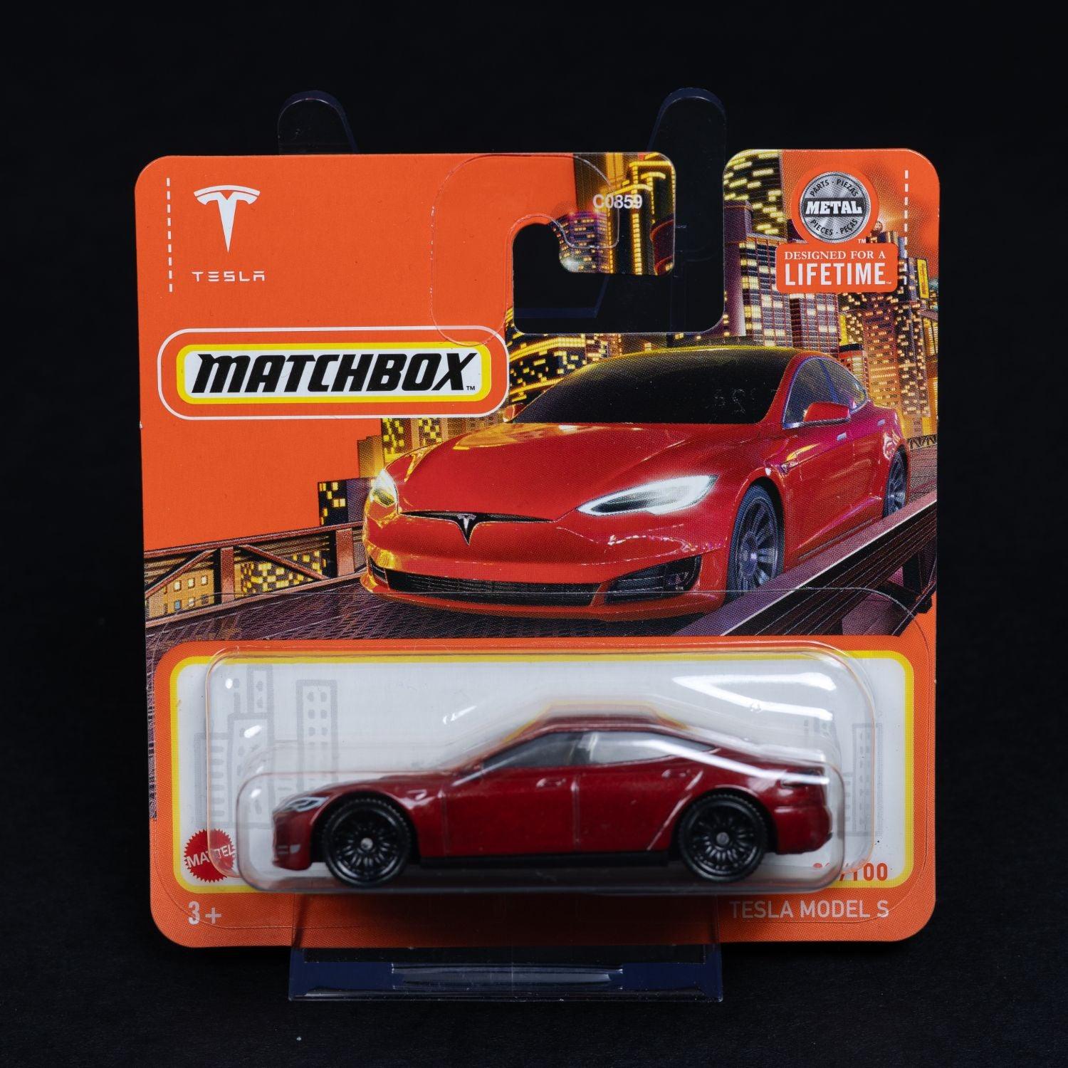 tesla-model-s-rot-fuer-sammler-mattel-matchbox-standmodell-164-ovp-1 - Utopia Collectibles