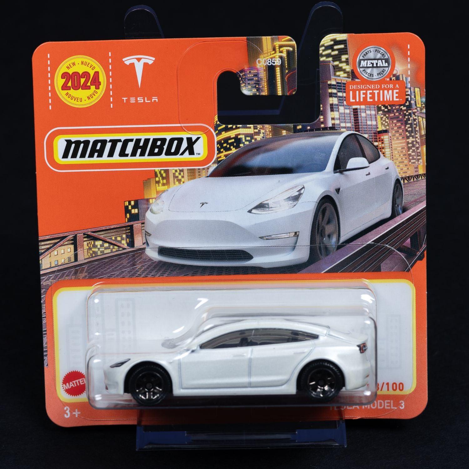 tesla-modell-3-sammlerstueck-standmodell-mattel-matchbox-164-ovp-1 - Utopia Collectibles