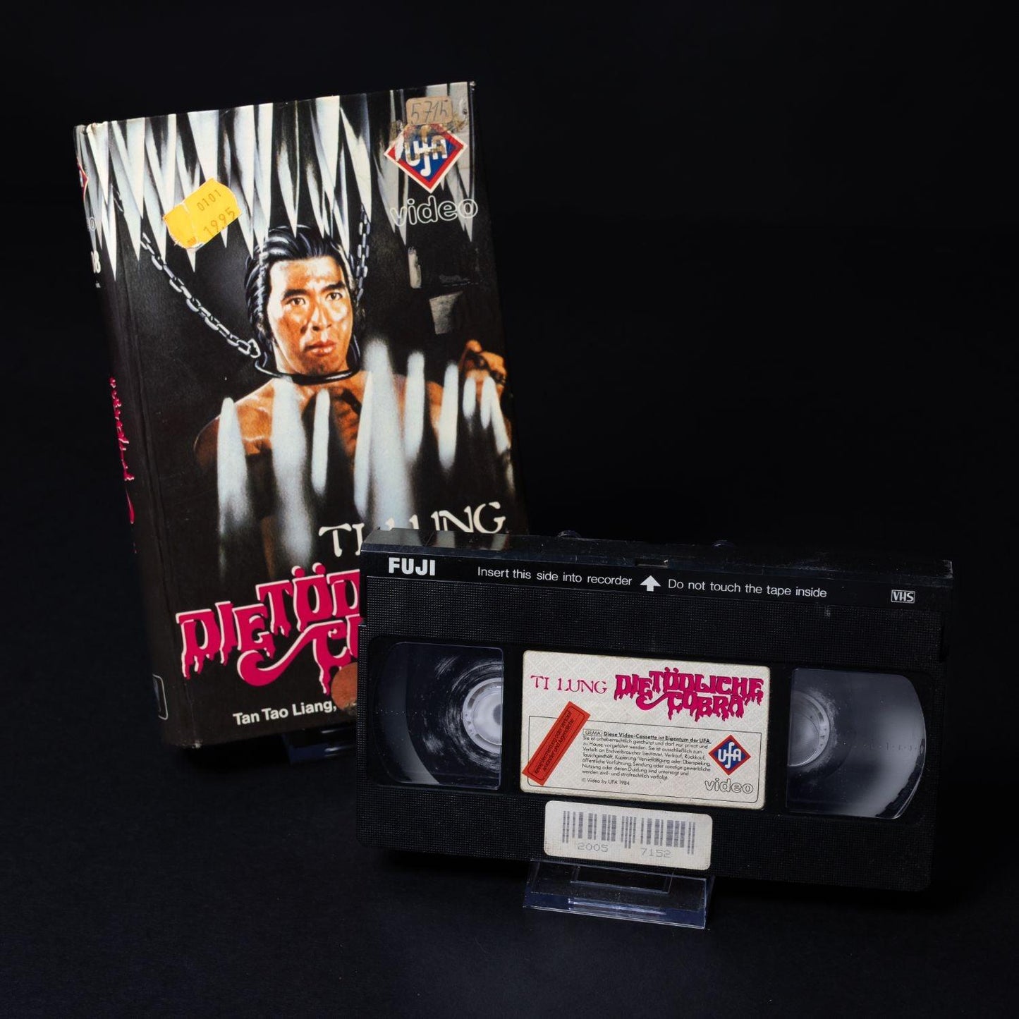 ti-lung-die-toedliche-cobra-1980-ufa-hardbox-vhs-raritaet-zustand-okay-5_1 - Utopia Collectibles