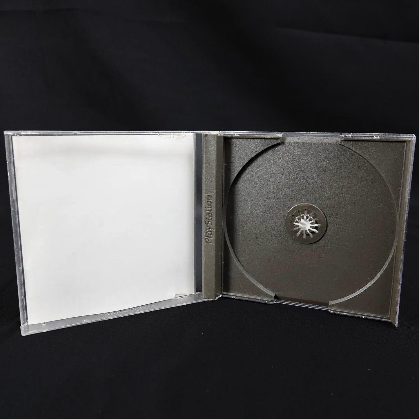 tomb-raider-iv-4-the-last-revelation-playsation-1-ps1-cib-case-beschaedigt-6 - Utopia Collectibles