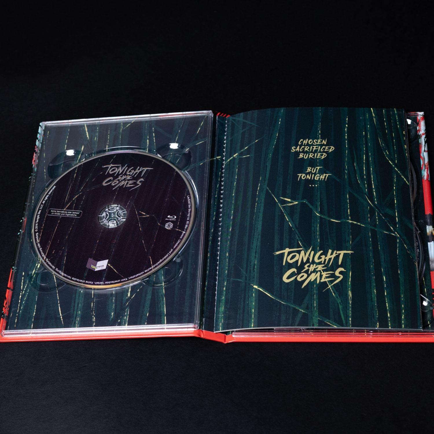 tonight-she-comes-222-limited-edition-blue-ray-mediabook-cover-g-deutsch-3 - Utopia Collectibles