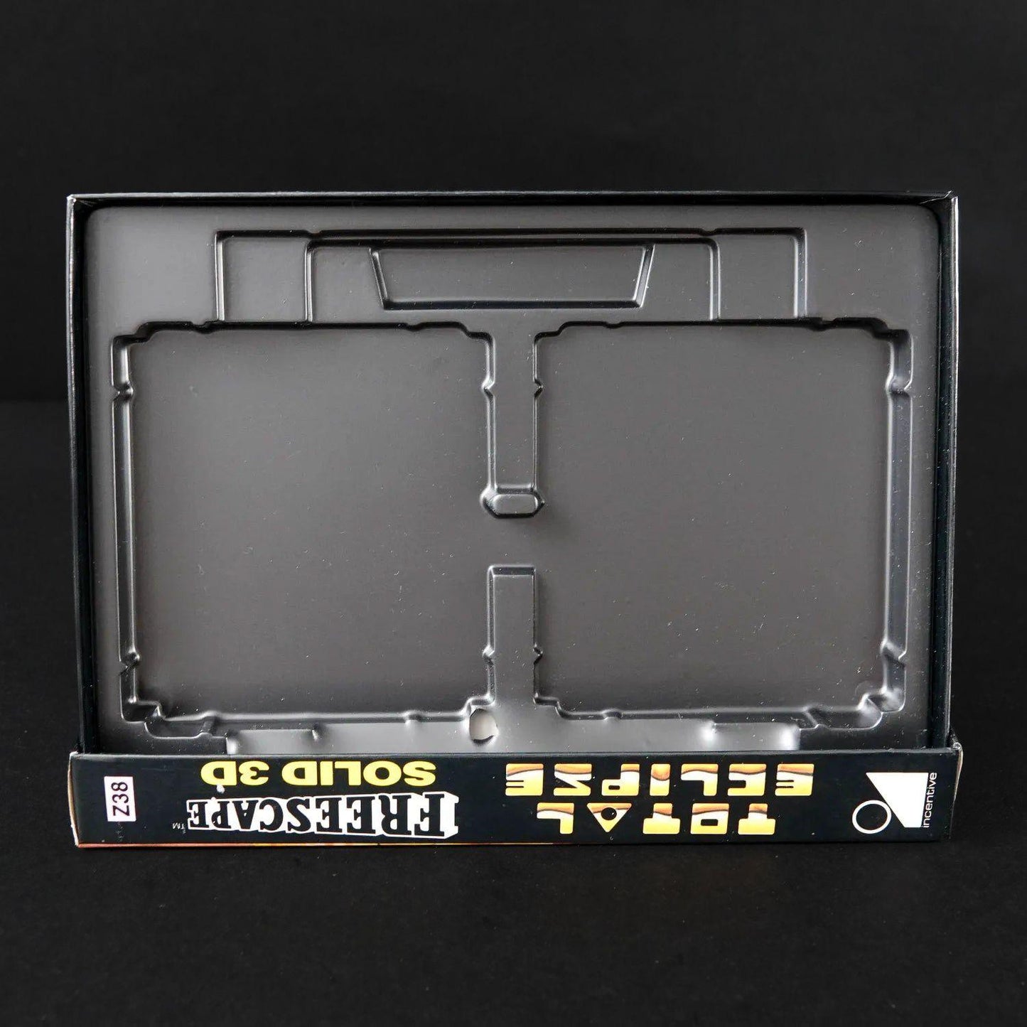 total-eclipse-special-edition-commodore-64-c64-diskette-cib-anleitung-und-poster-6 - Utopia Collectibles