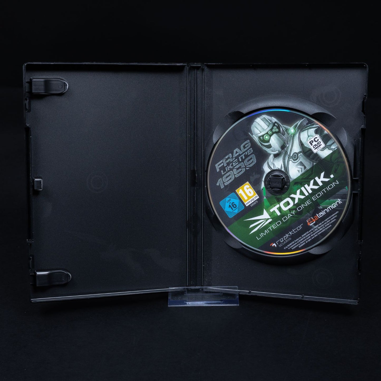 Toxikk - Limited Day One Edition (4467/10000) - PC DVD-ROM Spiel mit Pappschuber