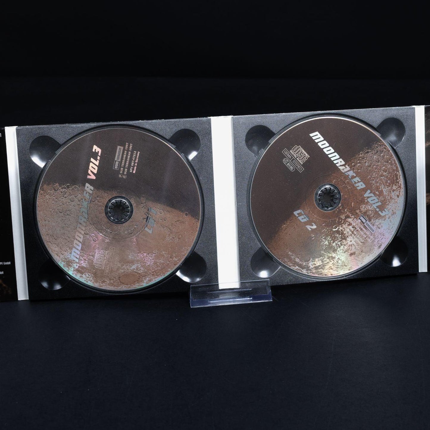 various-moonraker-vol-3-electro-industrial-wave-compilation-cd-vg-vg-4 - Utopia Collectibles
