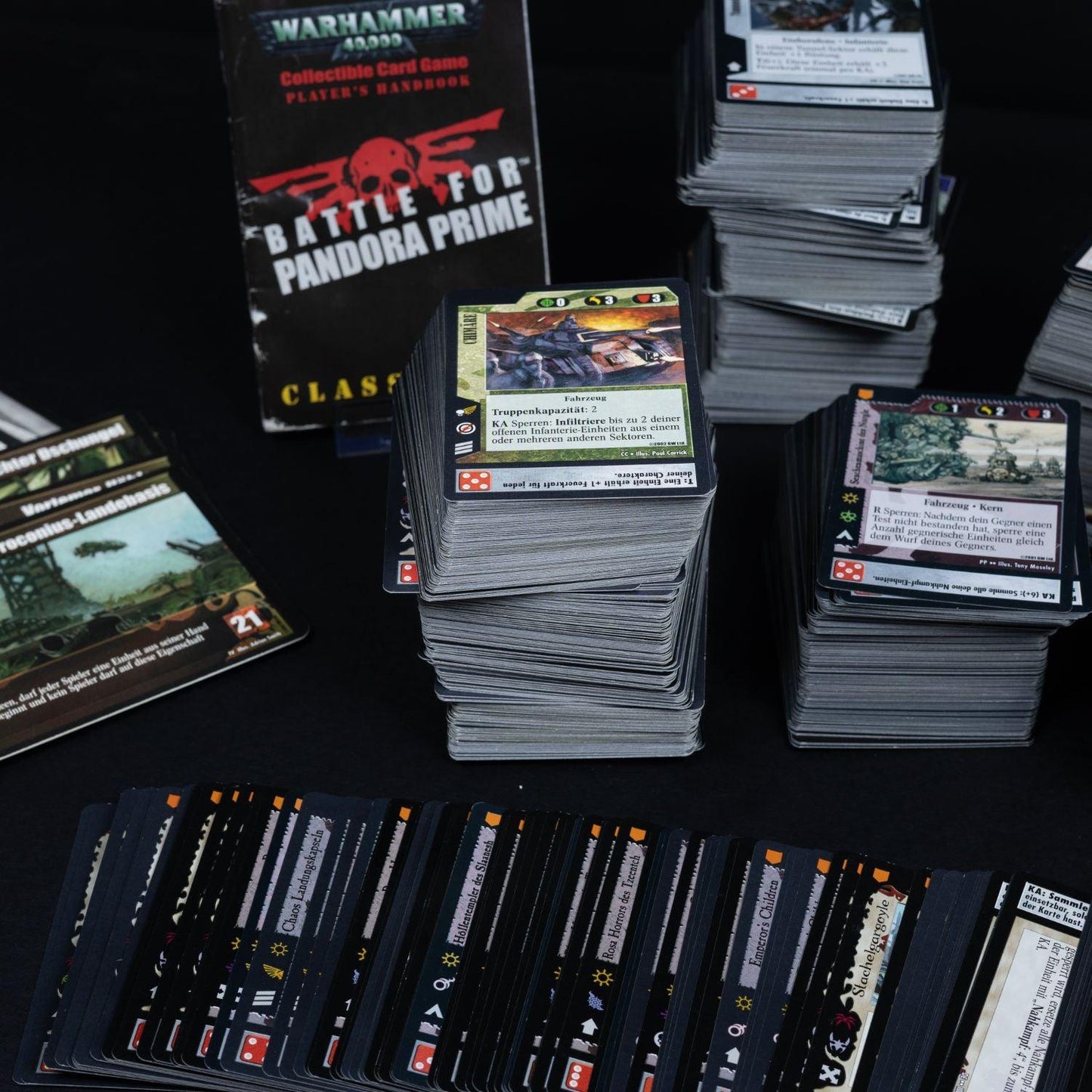 Warhammer 40k - CCG Konvolut - ca. 1300 Karten + Handbücher + Oversized Cards