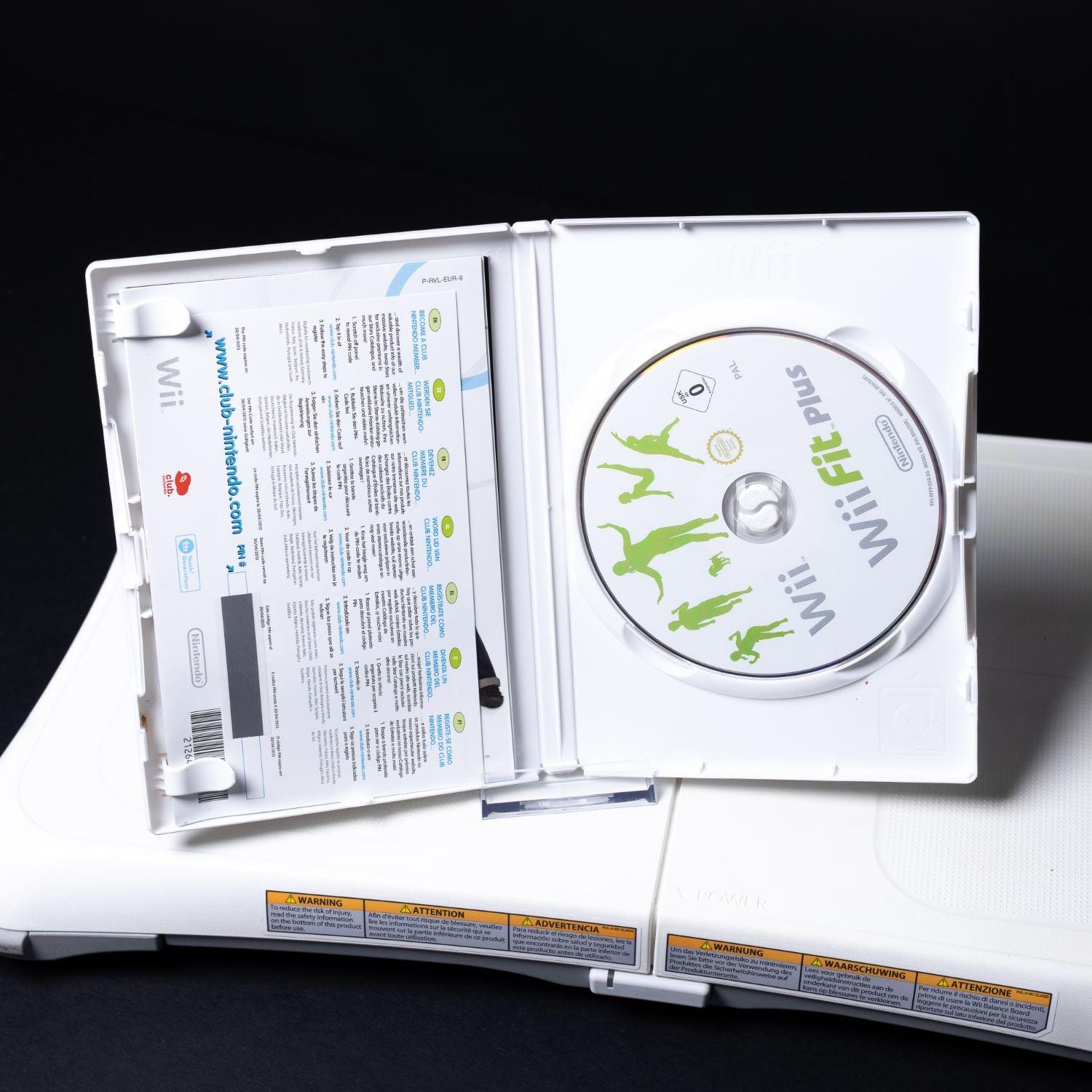 wii-fit-plus-nintendo-wii-fitness-spiel-mit-balance-board-zustand-sehr-gut-3 - Utopia Collectibles
