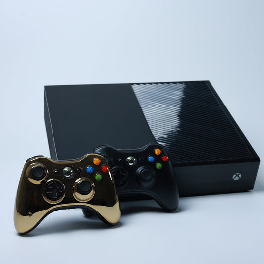 XBOX ONE Konsole - 500 GB - Model 1540 - mit 2x Controller - Zustand Gut